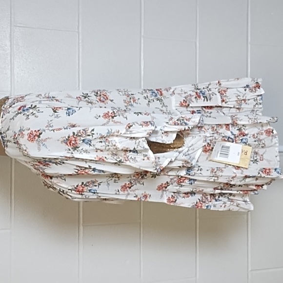 Ruffle Tiered Floral Top - Picture 3 of 14